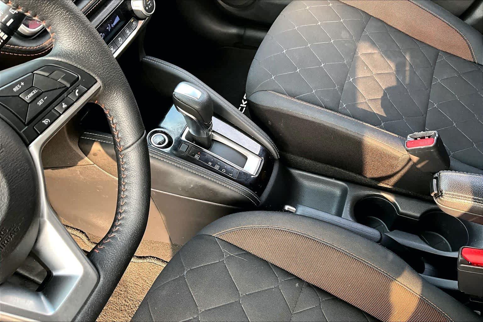 Certified 2020 Nissan Kicks SR FWD image 15