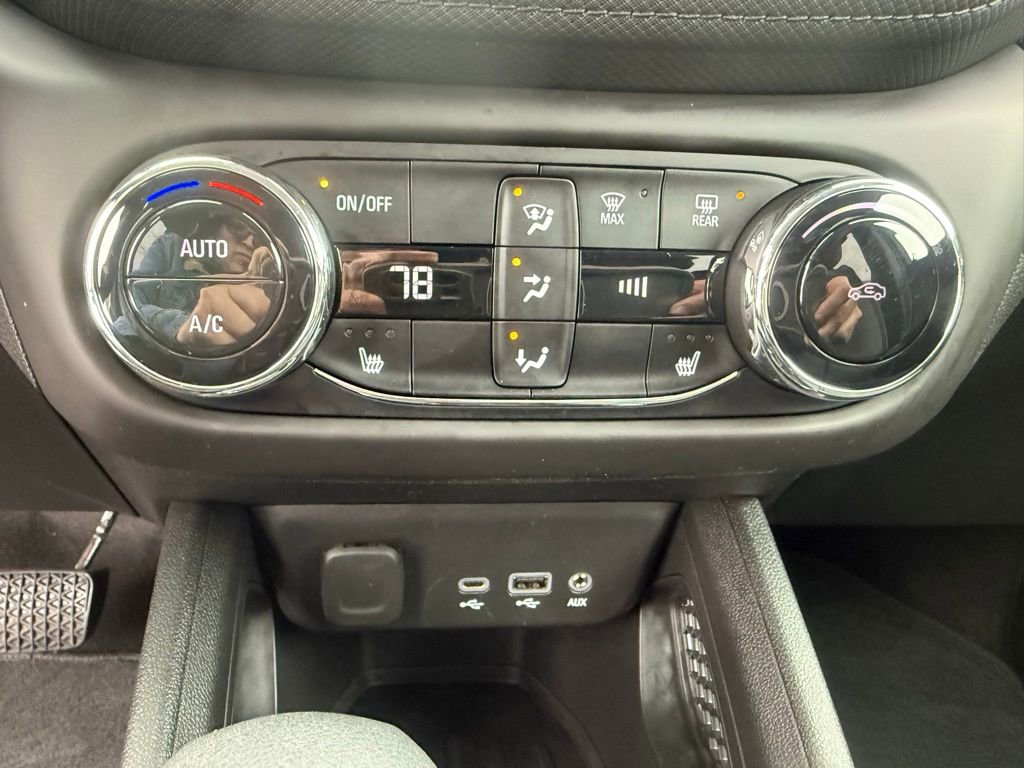 Used 2023 Chevrolet TrailBlazer LT w/ Convenience Package image 18