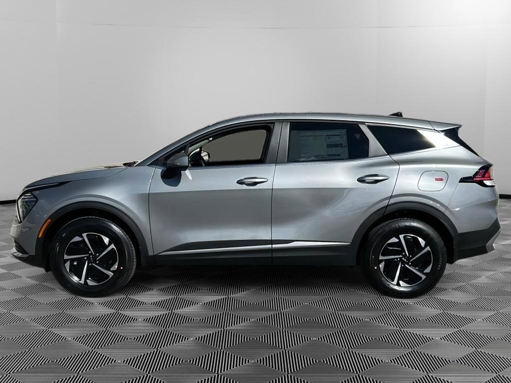 New 2025 Kia Sportage LX image 7