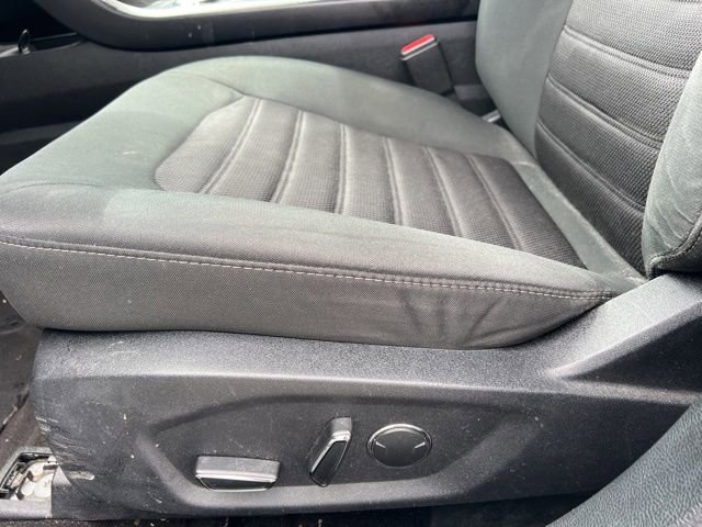 Used 2020 Ford Fusion SE FWD image 15