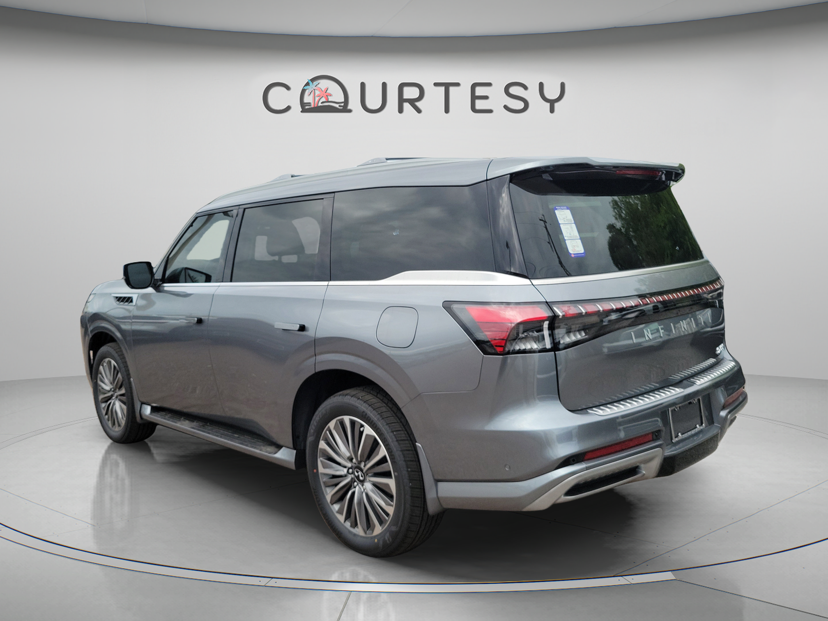 New 2026 INFINITI QX80 Luxe w/ Cargo Package RWD image 2