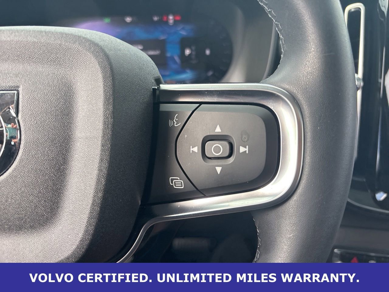 Certified 2023 Volvo XC40 B5 Ultimate w/ Protection Package Premier AWD/4WD image 24