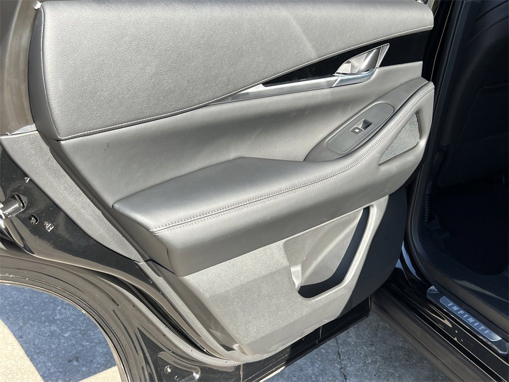 Certified 2025 INFINITI QX60 Pure image 18