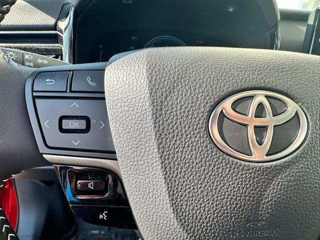 Used 2025 Toyota Camry SE w/ Multimedia Upgrade Package AWD/4WD image 9