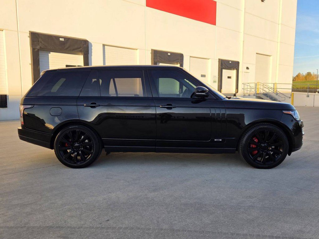 Used 2017 Land Rover Range Rover Long Wheelbase Supercharged image 3