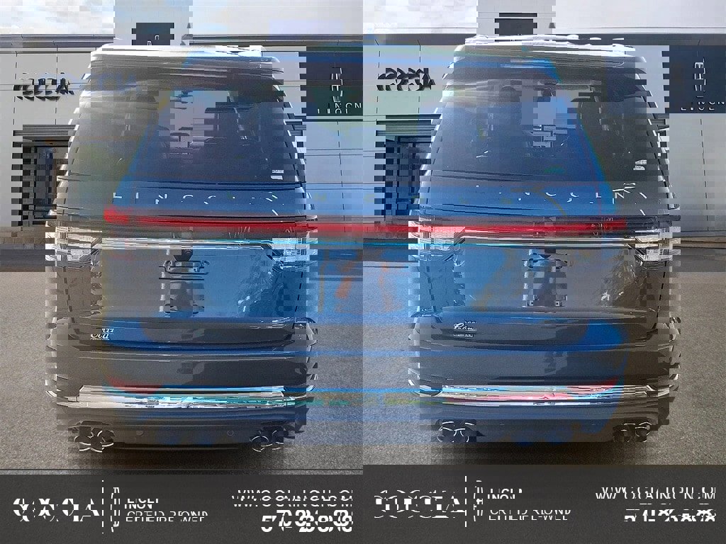 Used 2023 Lincoln Aviator Reserve w/ Elements Package Plus image 5