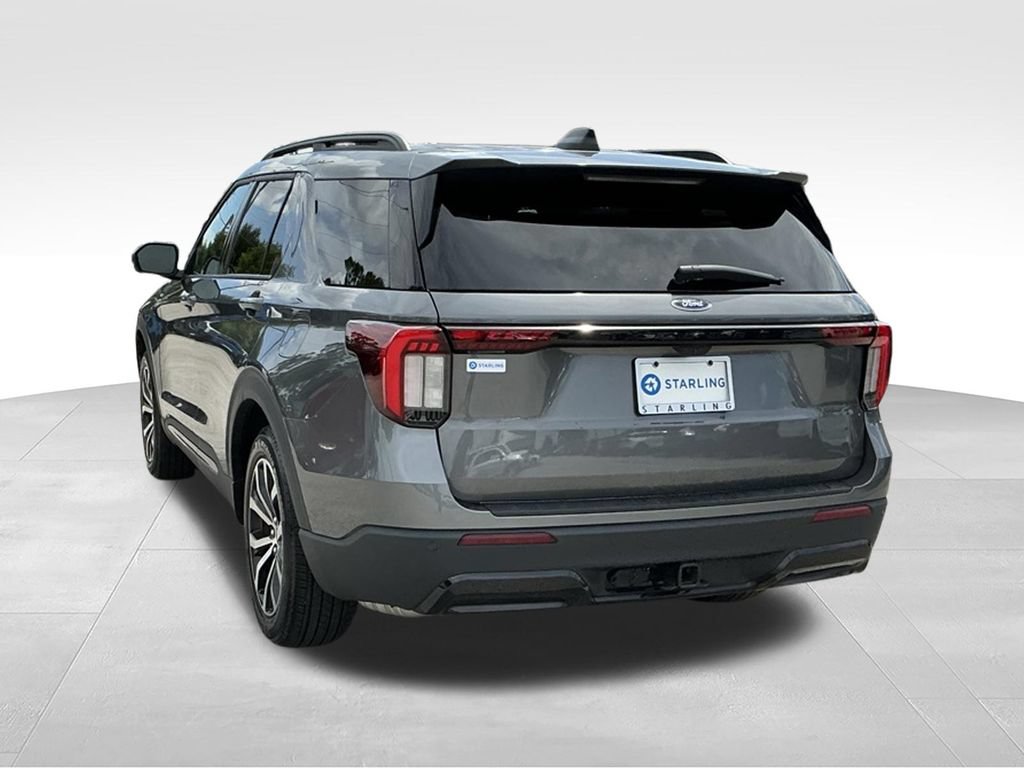 Used 2025 Ford Explorer ST-Line w/ Premium Package RWD image 6