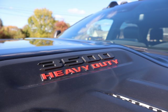 Used 2025 RAM 3500 Laramie image 10