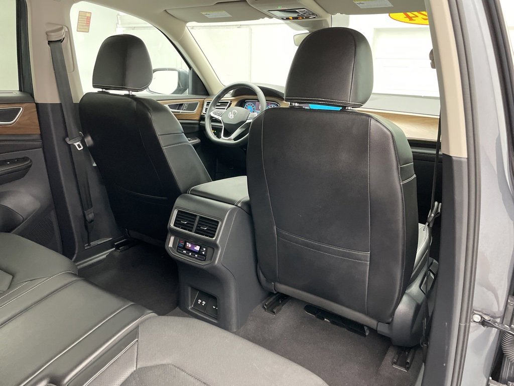 Used 2024 Volkswagen Atlas SE image 48