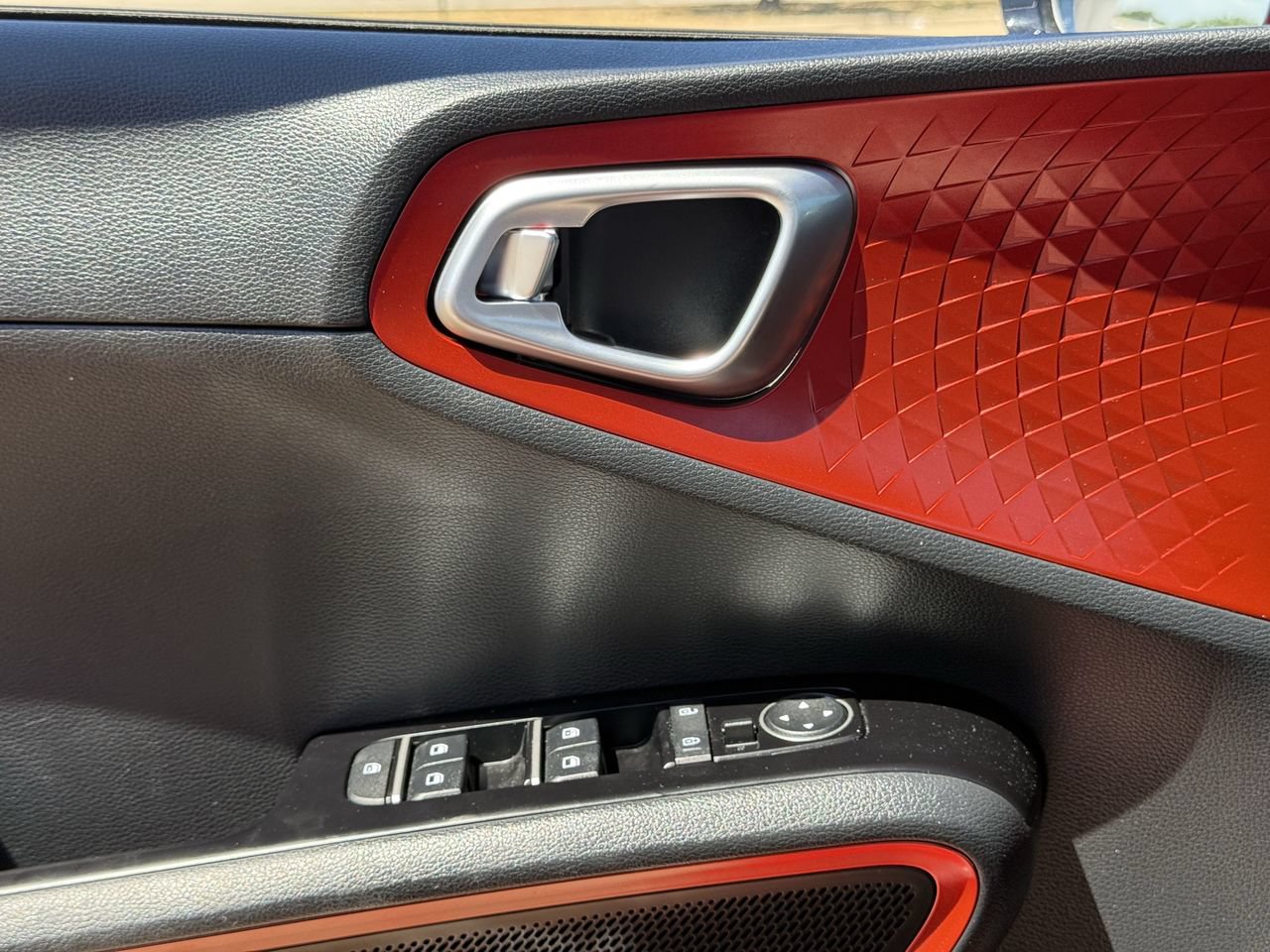 Used 2022 Kia Soul Turbo FWD image 23