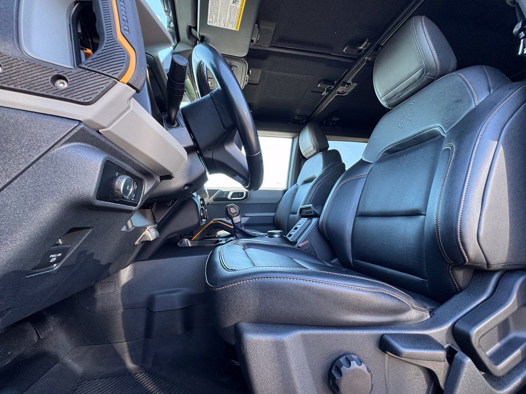 Used 2023 Ford Bronco Badlands w/ Sasquatch Package AWD/4WD image 16
