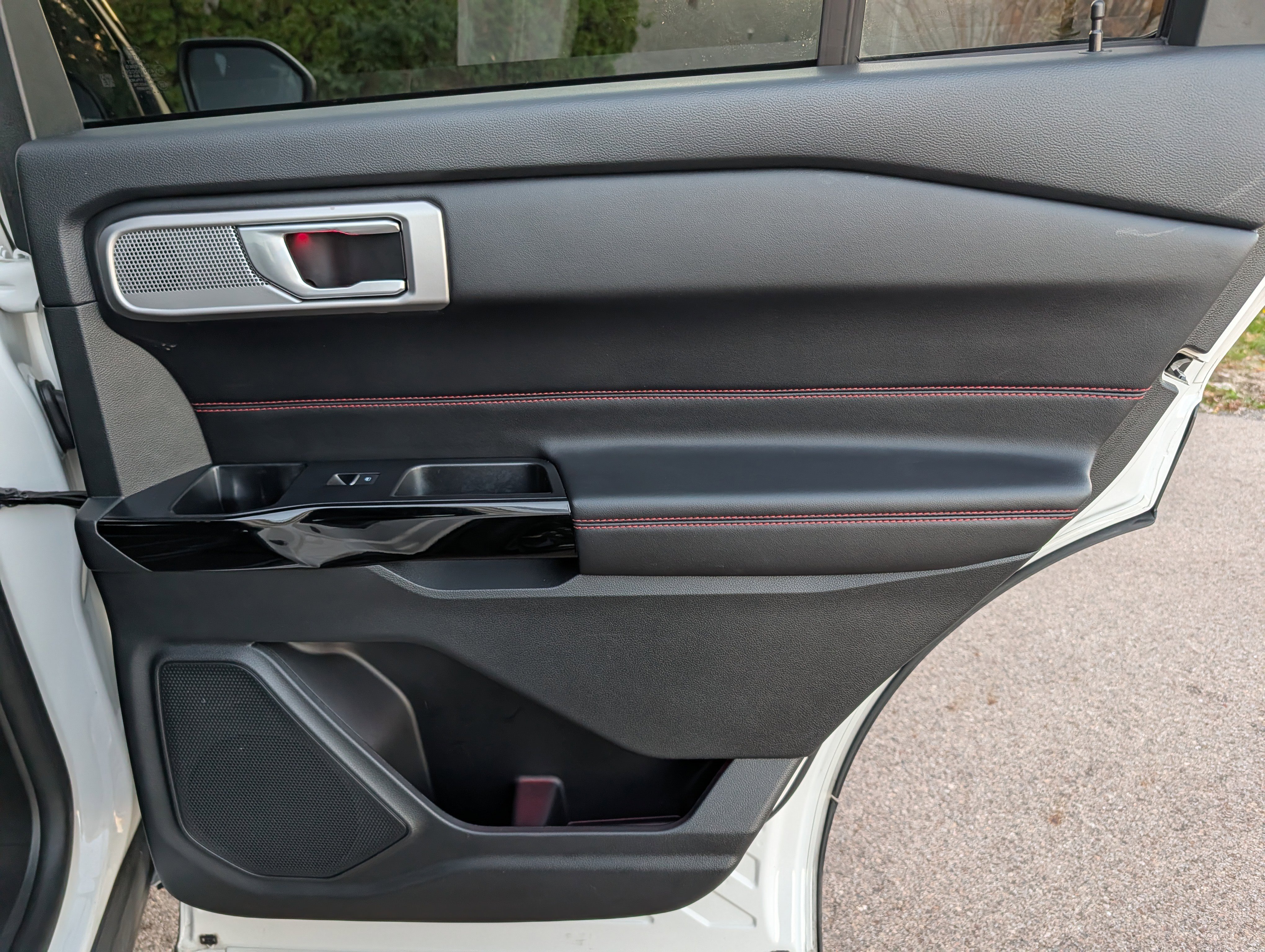 Used 2023 Ford Explorer ST-Line image 42