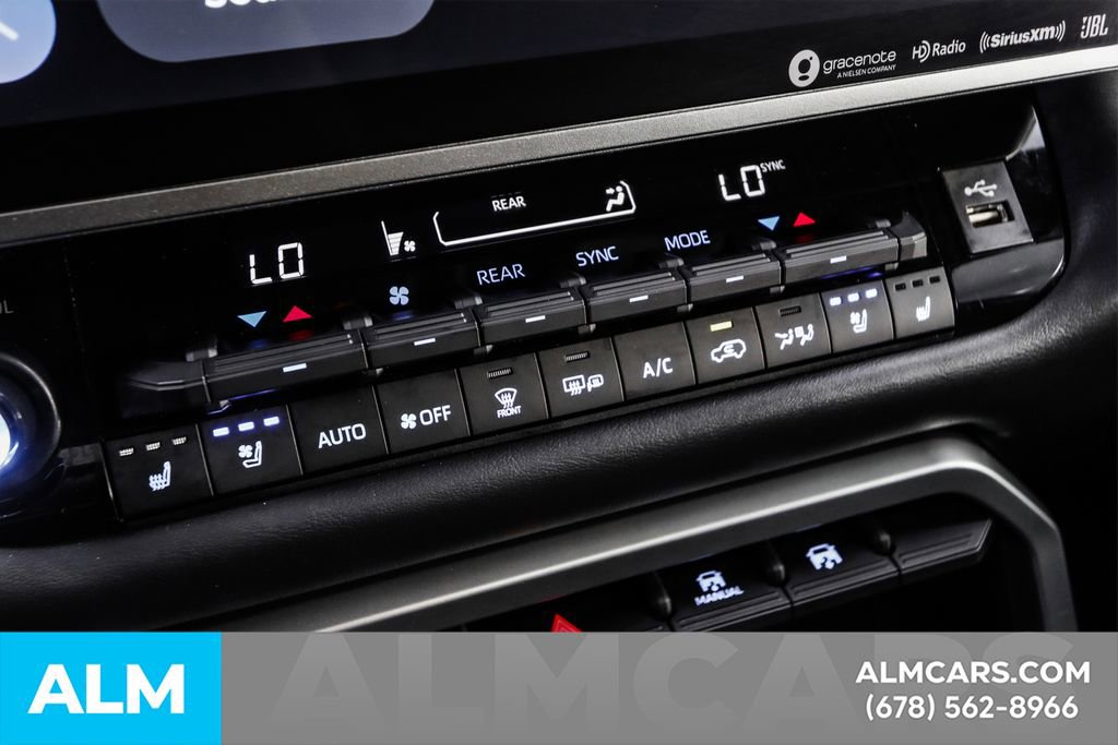 Used 2023 Toyota Sequoia Platinum image 39