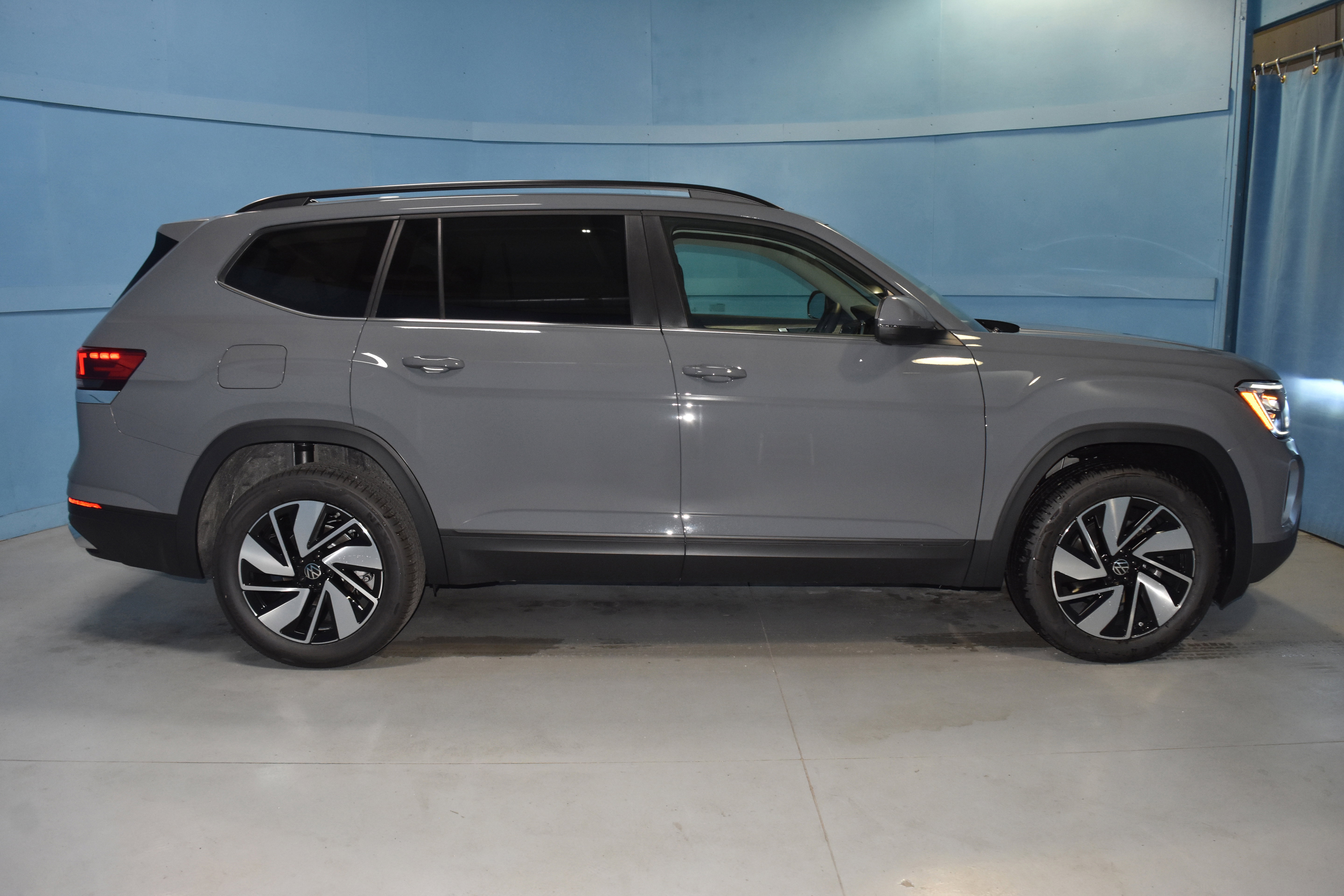 New 2026 Volkswagen Atlas SE image 18