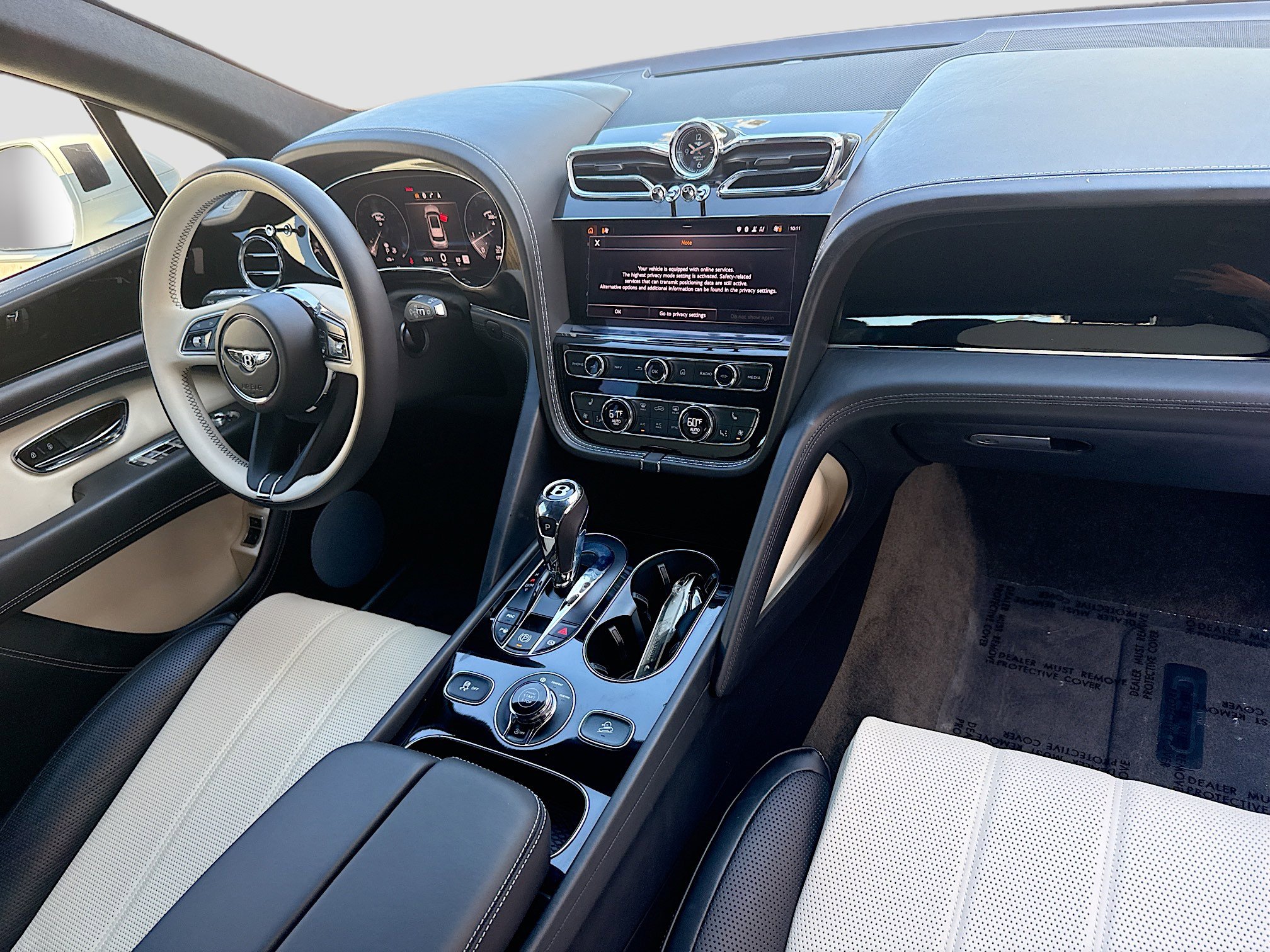Used 2023 Bentley Bentayga AWD/4WD image 30