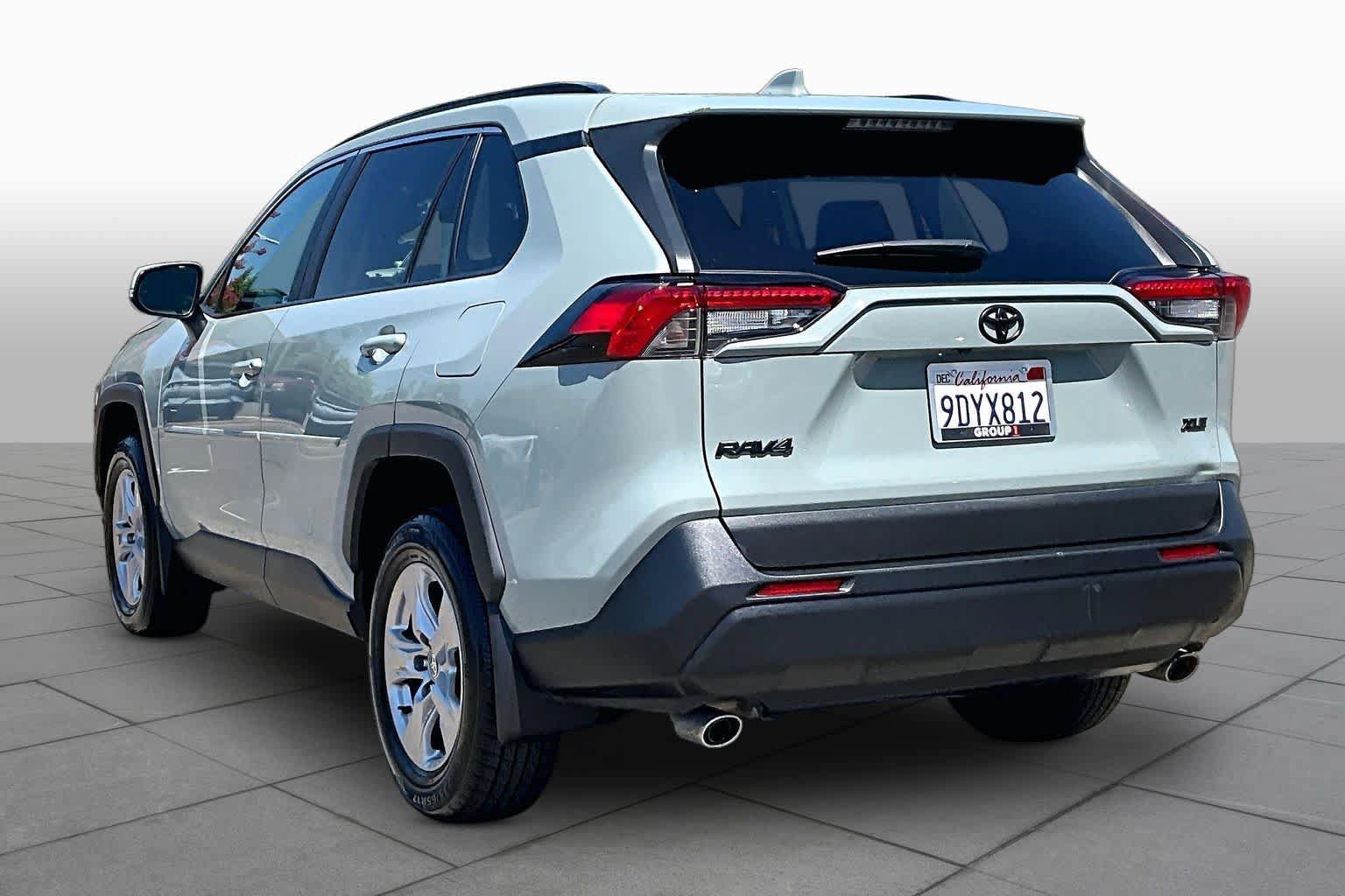 Certified 2022 Toyota RAV4 XLE w/ Convenience Package FWD image 11