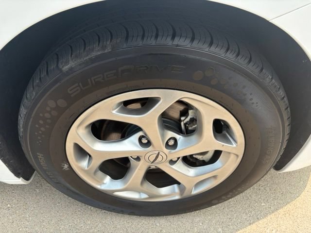 Used 2023 Chrysler Pacifica Limited FWD image 23