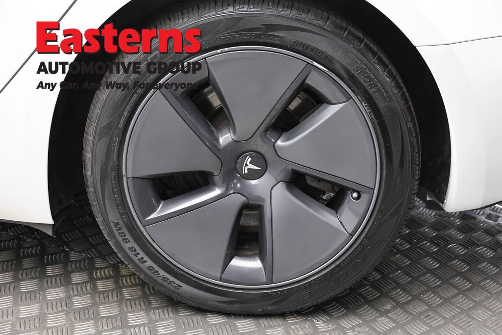 Used 2023 Tesla Model 3 Standard Range image 8