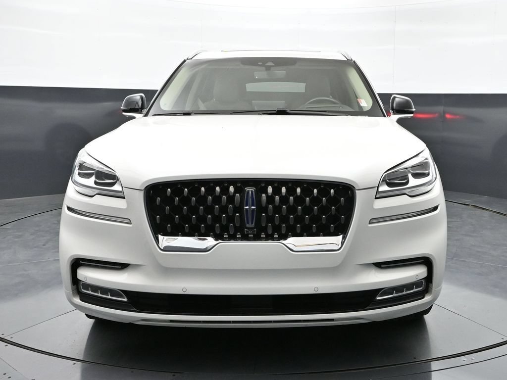 Used 2021 Lincoln Aviator Grand Touring w/ Equipment Group 302A AWD/4WD image 6