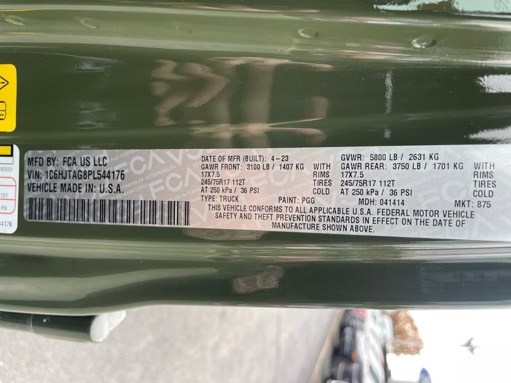 Used 2023 Jeep Gladiator Sport image 17