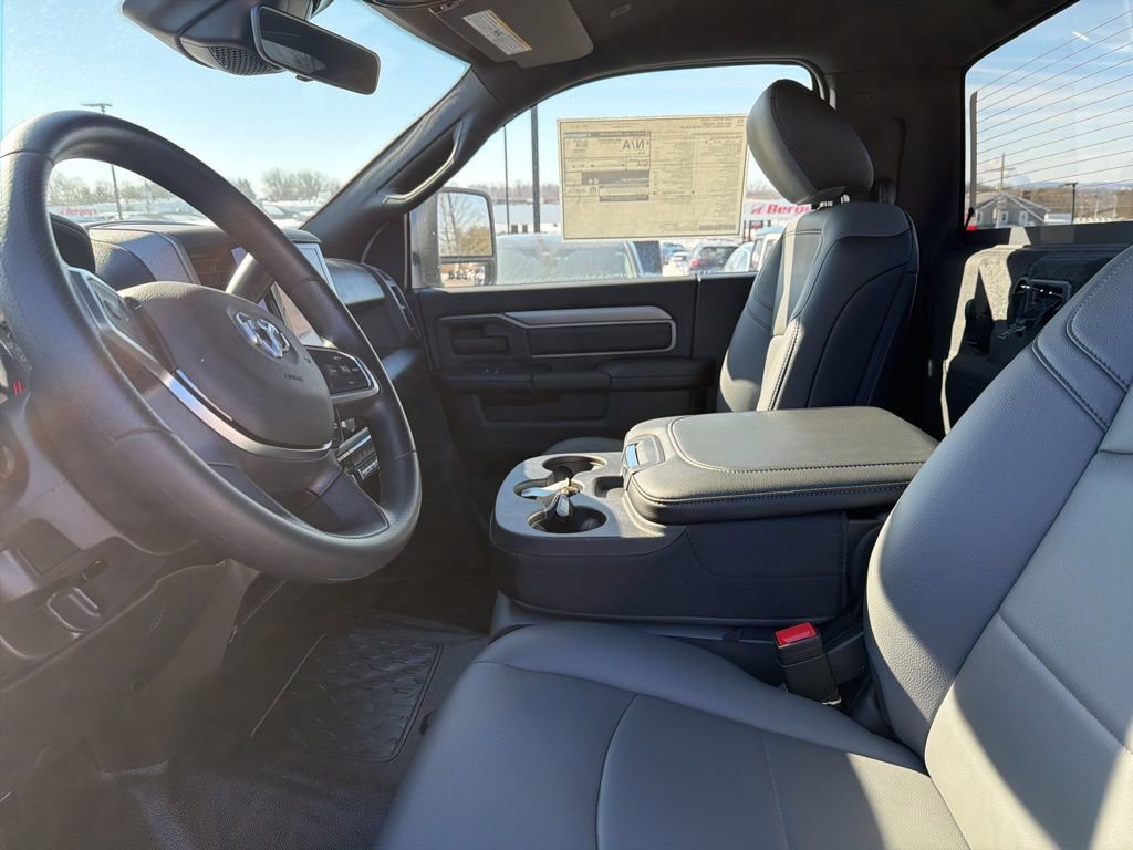 New 2026 RAM 5500 Tradesman w/ Chrome Appearance Group image 6