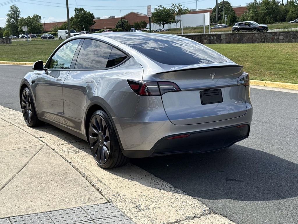 Used 2025 Tesla Model Y Performance AWD/4WD image 21