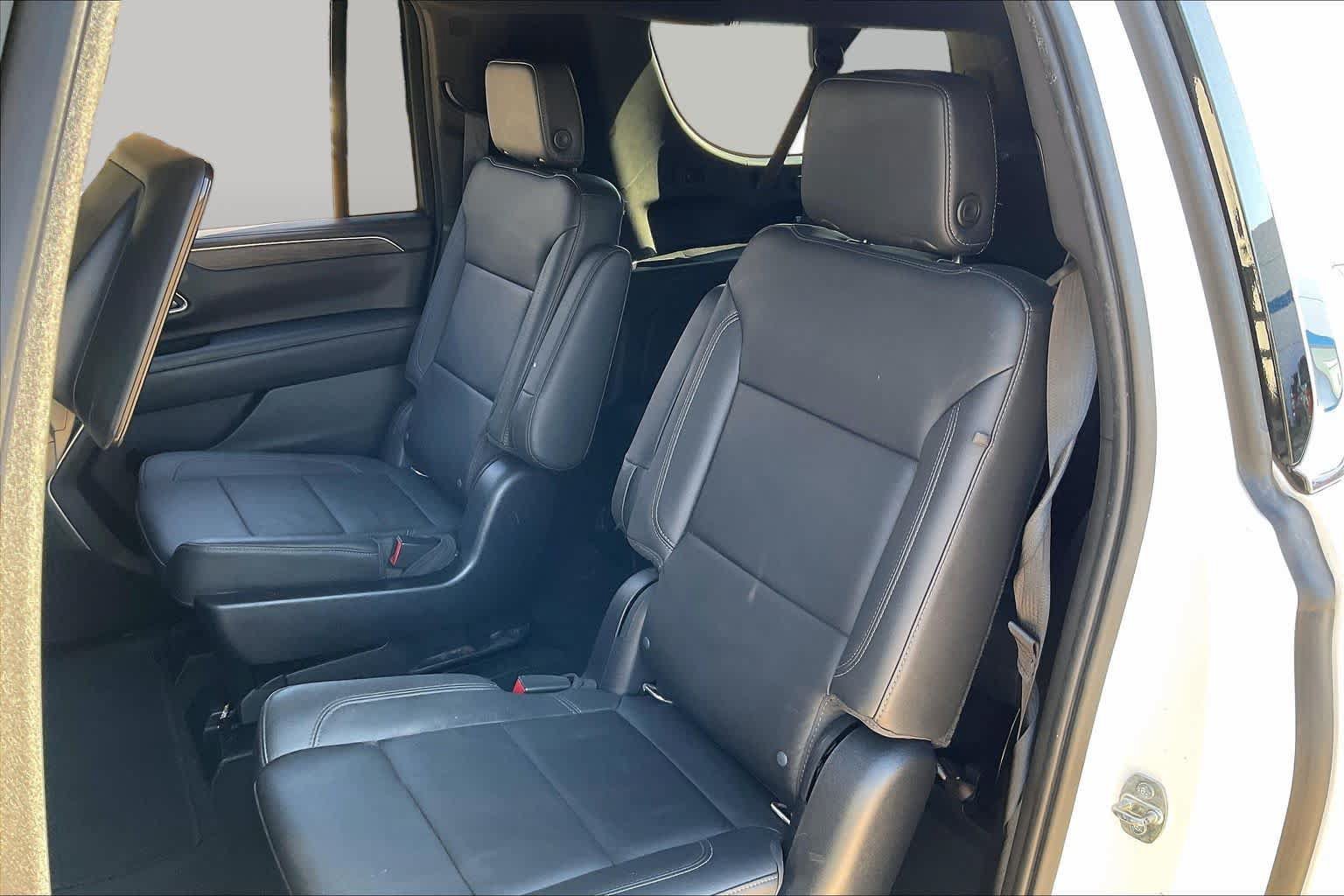 Used 2021 Chevrolet Suburban LT w/ Rear Media and Nav Package AWD/4WD image 20
