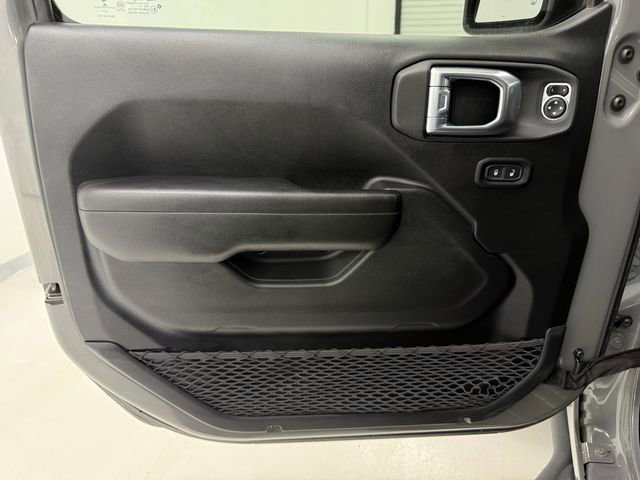 Used 2021 Jeep Gladiator Sport AWD/4WD image 30