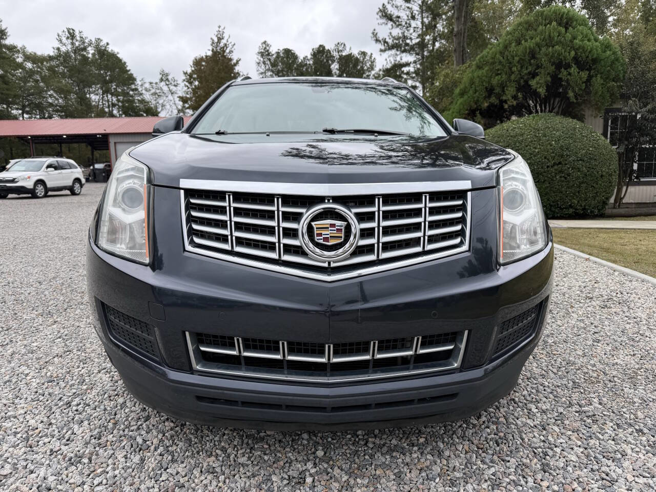Used 2016 Cadillac SRX Luxury image 3