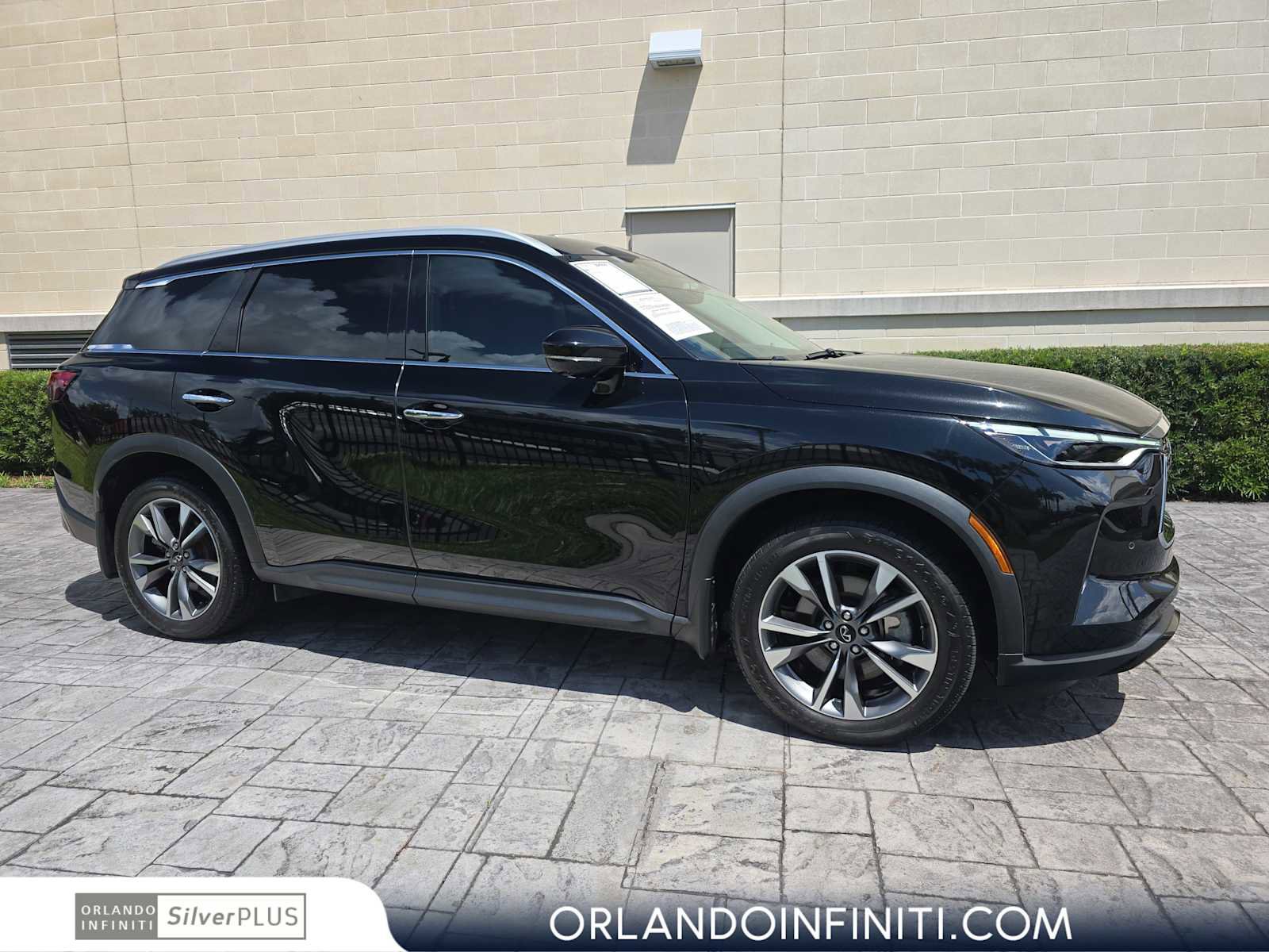 Used 2023 INFINITI QX60 Luxe w/ Cargo Package AWD/4WD video 1