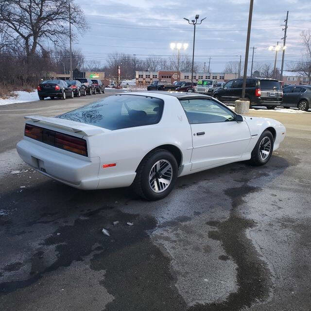 Used 1991 Pontiac Firebird Coupe image 6