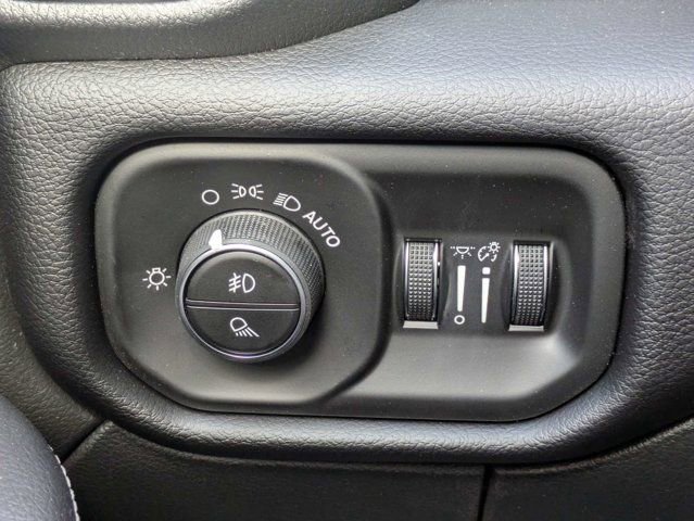 New 2026 RAM 3500 Laramie AWD/4WD image 24