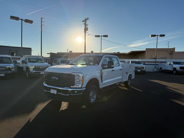 New 2026 Ford F250 XL w/ XL Chrome Package image 5