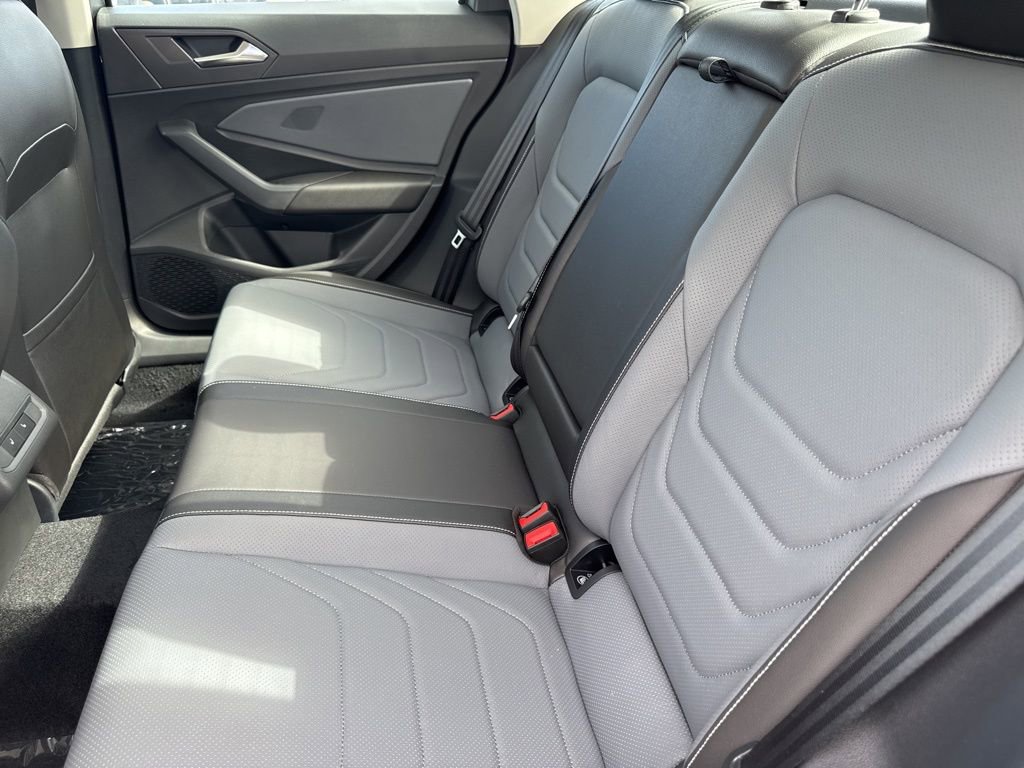 New 2025 Volkswagen Jetta SEL image 11