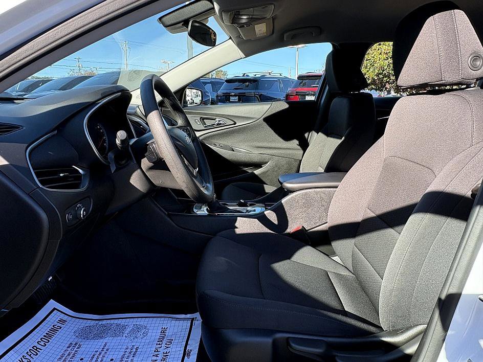 Certified 2024 Chevrolet Malibu LS image 9