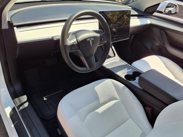 Used 2022 Tesla Model 3 Standard Range RWD image 4
