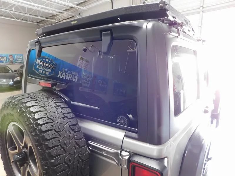 Used 2018 Jeep Wrangler Unlimited Sport S AWD/4WD image 23
