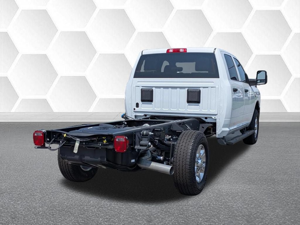 New 2026 RAM 3500 Tradesman w/ Chrome Appearance Group A AWD/4WD image 3