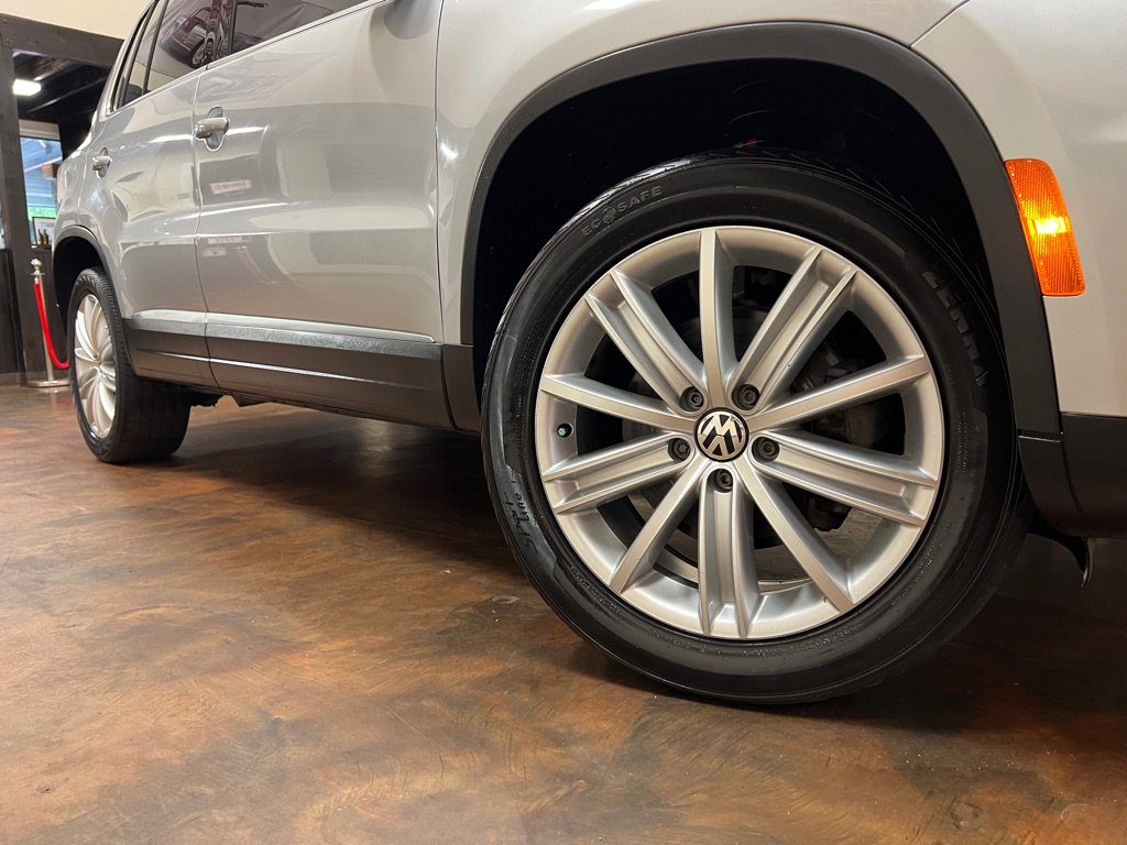 Used 2016 Volkswagen Tiguan SE image 40