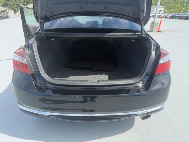 Certified 2017 Honda Accord EX-L image 13