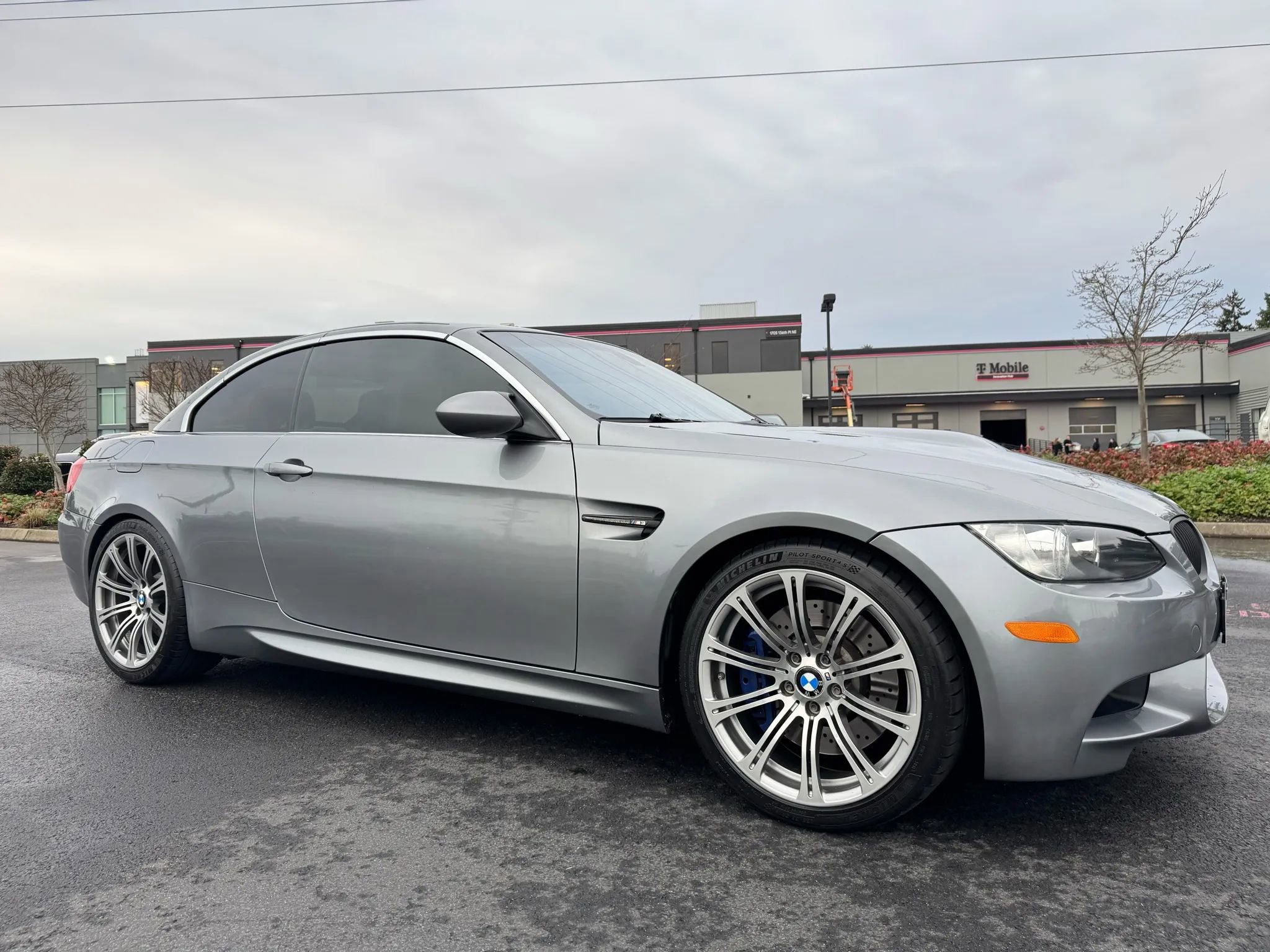 Used 2009 BMW M3 Convertible image 1