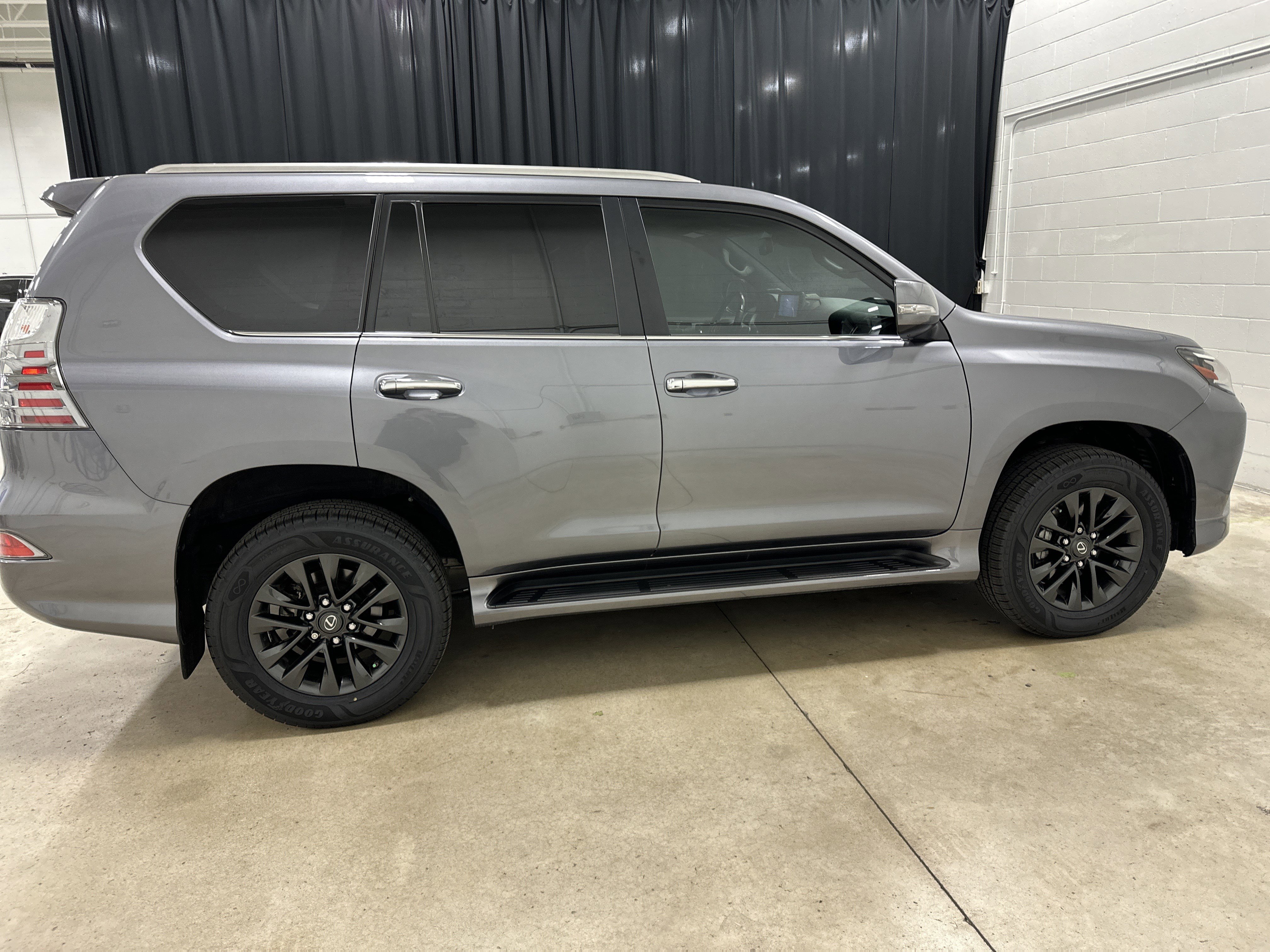 Used 2022 Lexus GX 460 Premium AWD/4WD image 11