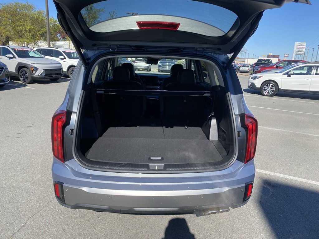 New 2025 Kia Telluride S image 9