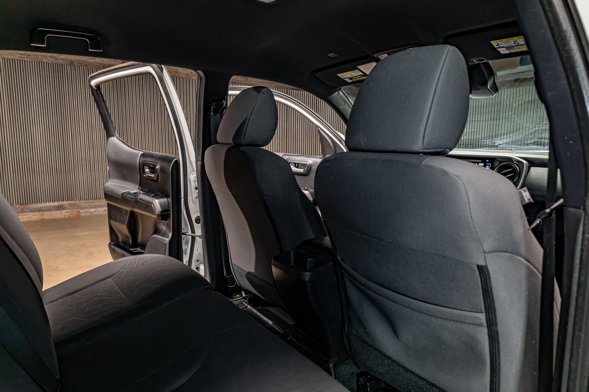 Used 2019 Toyota Tacoma TRD Sport AWD/4WD image 26