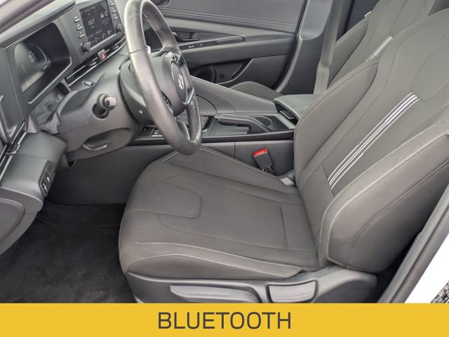 Used 2025 Hyundai Elantra Sport image 15