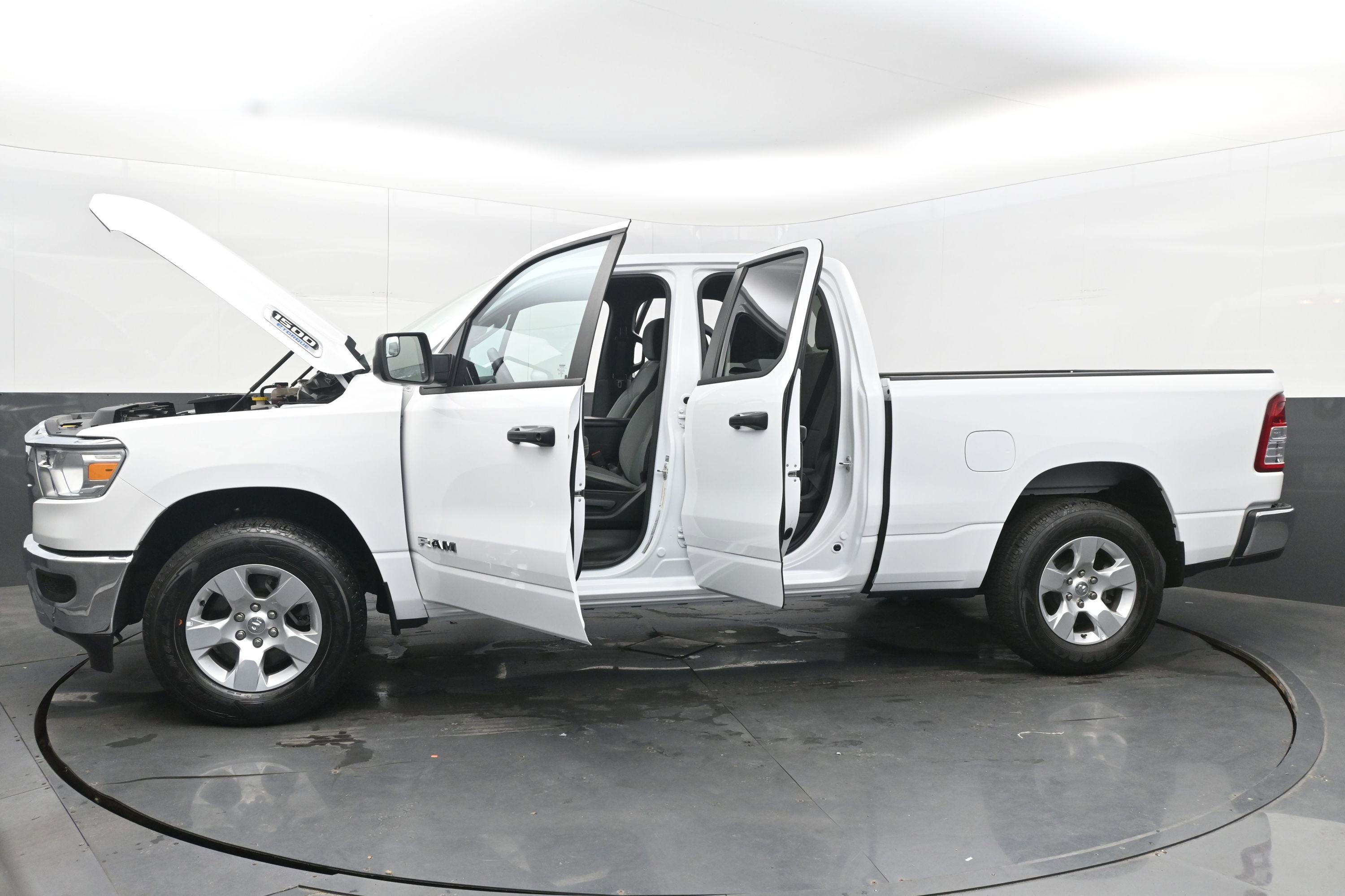 Used 2024 RAM 1500 Big Horn image 38