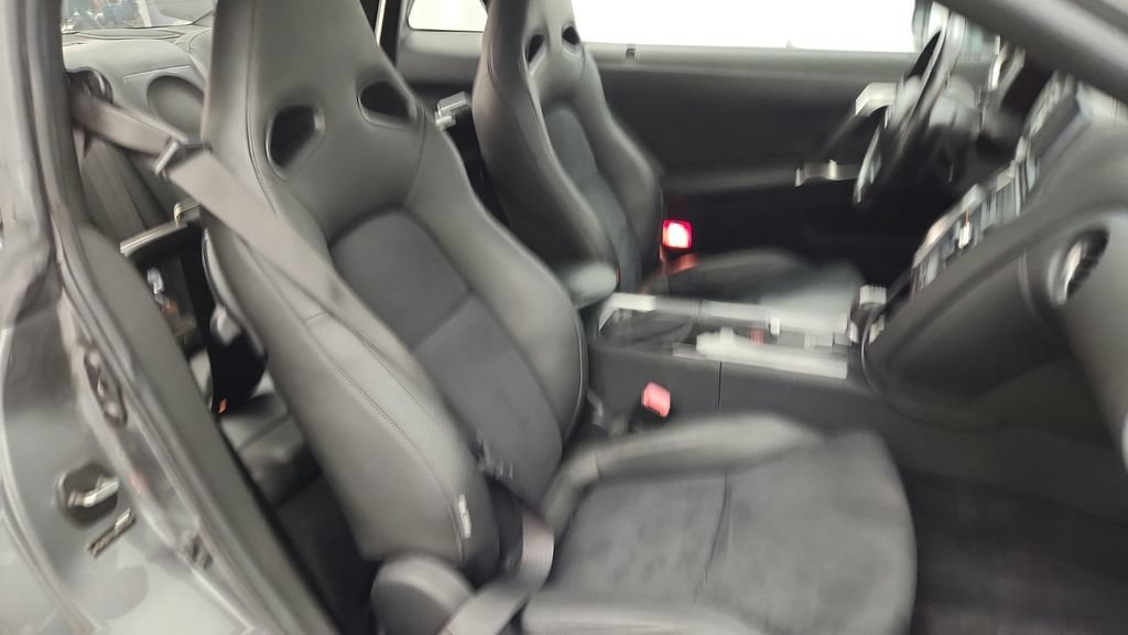 Used 2011 Nissan GT-R Premium AWD/4WD image 57