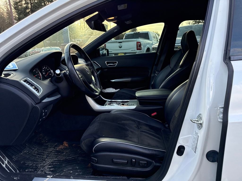 Used 2019 Acura TLX 3.5L Technology Pkg w/A-Spec P image 15