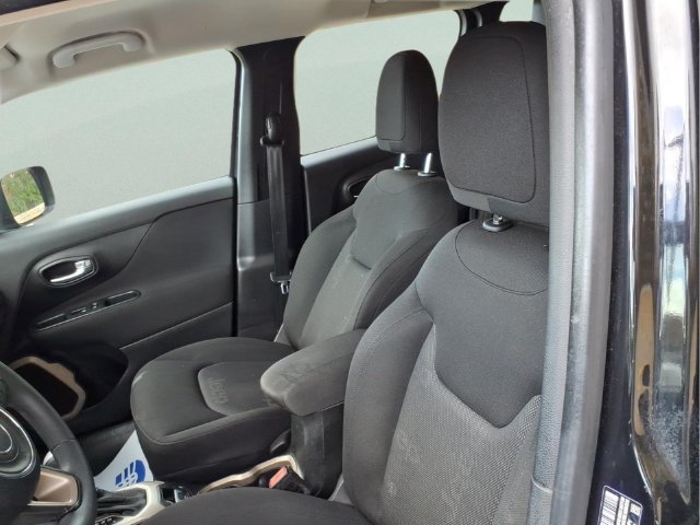 Used 2016 Jeep Renegade Sport w/ Power & Air Group FWD image 14