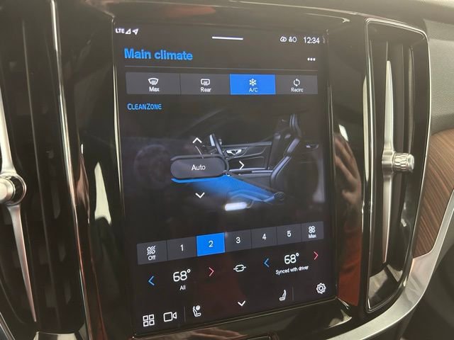 Certified 2023 Volvo S60 B5 Plus w/ Climate Package image 18